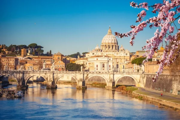 Explore St. Peter's & Dome - Walking Tour